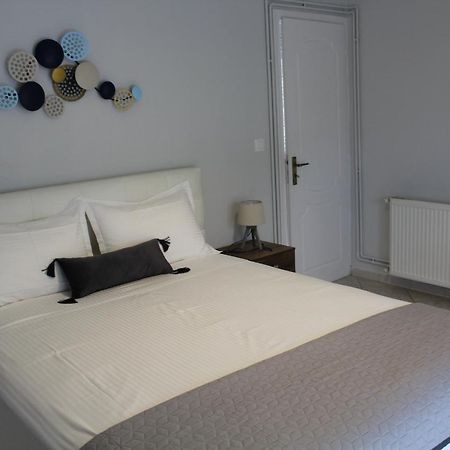 Paxos Rock Apartments Gaios Bagian luar foto