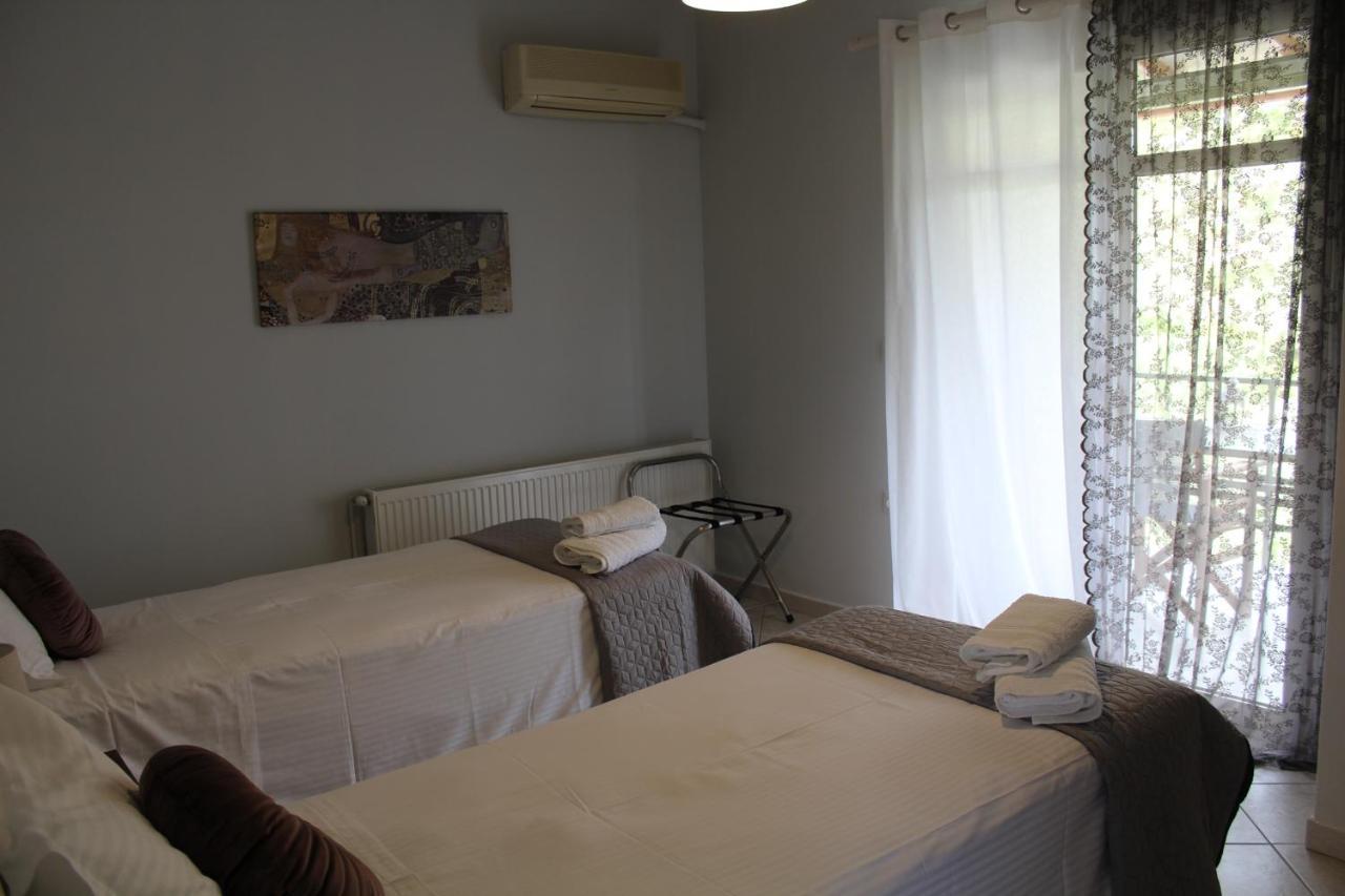 Paxos Rock Apartments Gaios Bagian luar foto