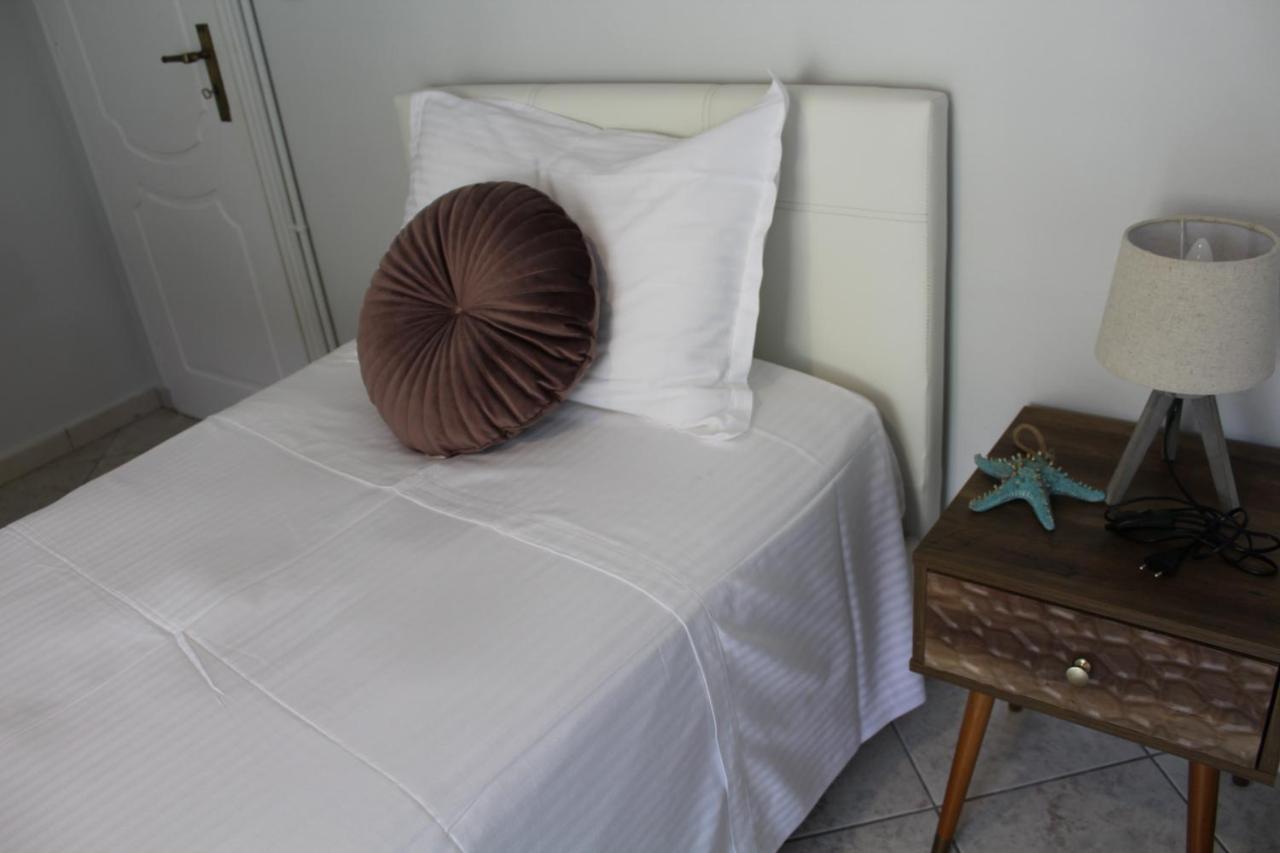 Paxos Rock Apartments Gaios Bagian luar foto